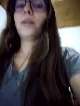 mmm-Virginia on StripChat