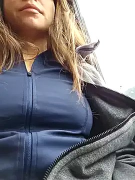 mmm-Virginia on StripChat