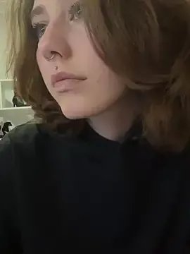 Molli_Luv on StripChat