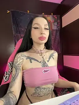 Offline Molly__Moon on StripChat