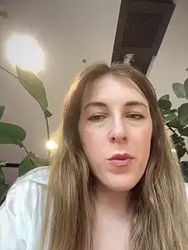 MommmyYummy on StripChat