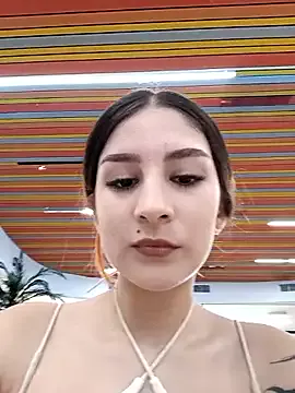 Offline Mon_Cherry on StripChat