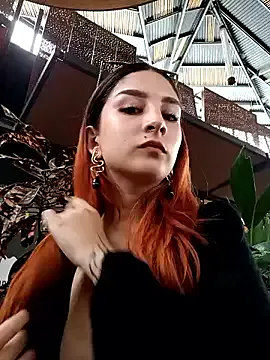 Offline Mon_Cherry on StripChat