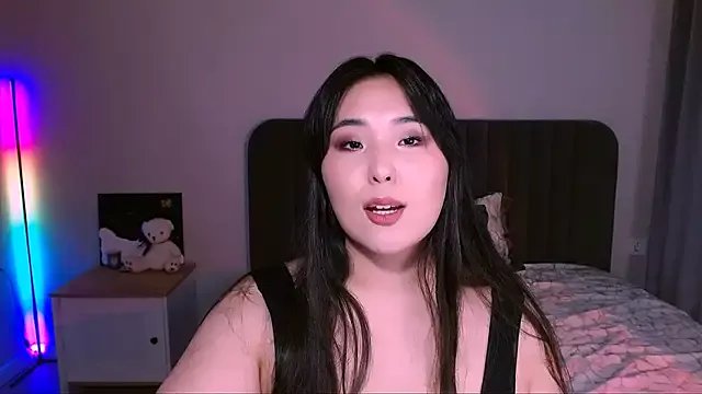 monabooty on StripChat