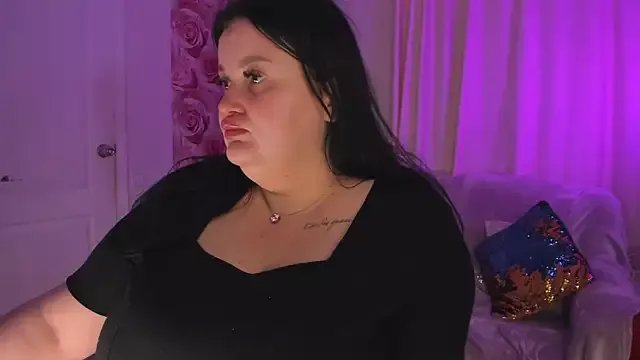 MonaSteele on StripChat