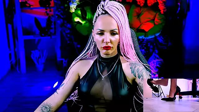 MonicaMaxwel on StripChat