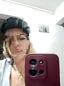 Monita_Med — Dildo anal y 3 dedos y Lush vaginal