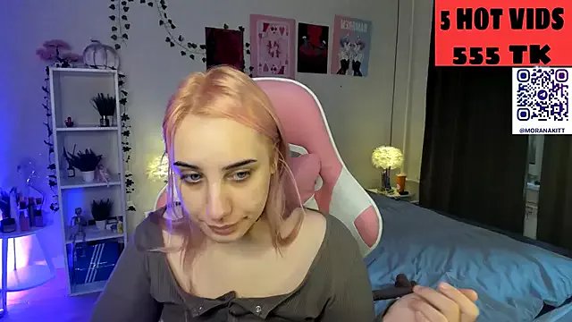 MoranaKit on StripChat