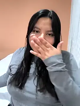 Offline morecita29 on StripChat