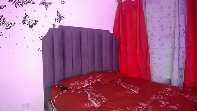 moree_Queen on StripChat