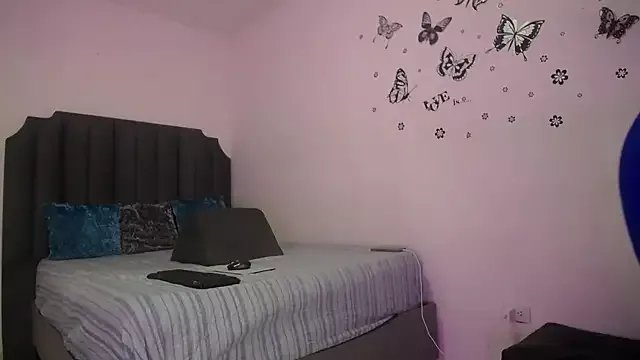 moree_Queen on StripChat