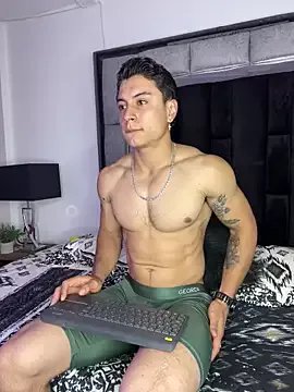 MR_MUSCLE on StripChat