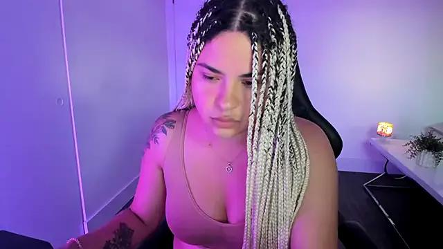 Freechat MSaunders on StripChat