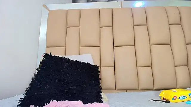 mss_samy on StripChat