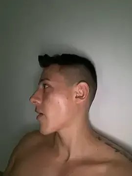 Muscle_King_Cum on StripChat