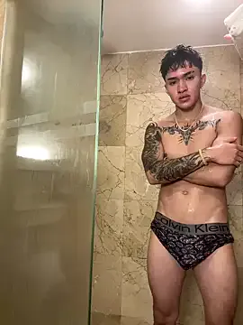 Offline myc_hot on StripChat