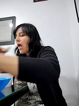 Natasha_miilf on StripChat