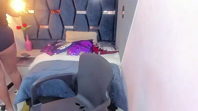 Natasha_rose__ on StripChat