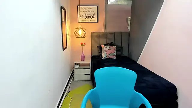 Natasha_rose__ on StripChat