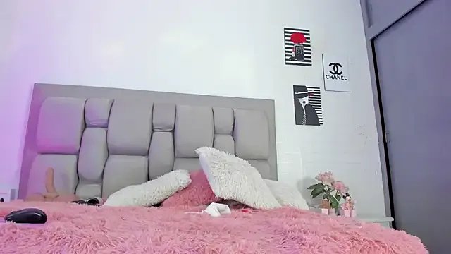 natashaa_evans on StripChat