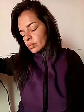 Offline NATHALIA-28_ on StripChat