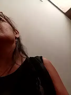 Offline NATHALIA-28_ on StripChat