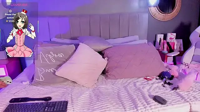 Nathalia_stone_ on StripChat