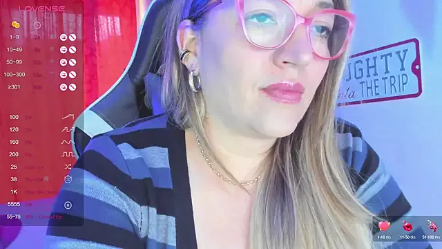 Private Naty_Mature_ on StripChat