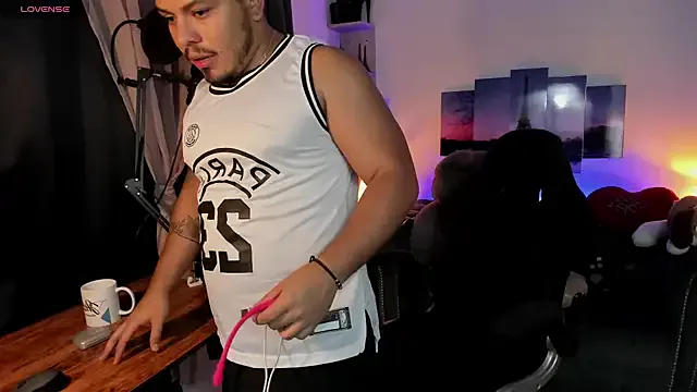 Offline Naughty_Charly on StripChat