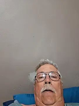 Offline NawtyB1965 on StripChat