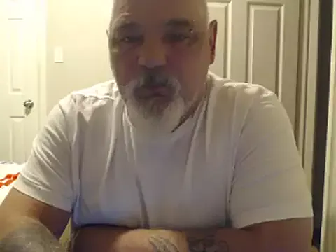 Offline Newfiesausage1972 on StripChat