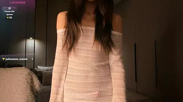 Neyanyam on StripChat