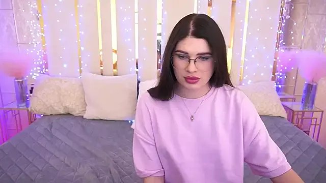 Neyla_Charm on StripChat