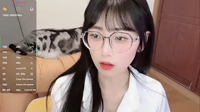 Nice2C- on StripChat