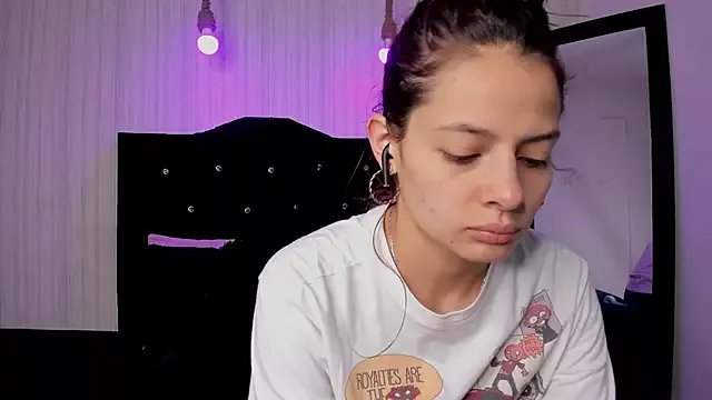 nicky_angel1 on StripChat