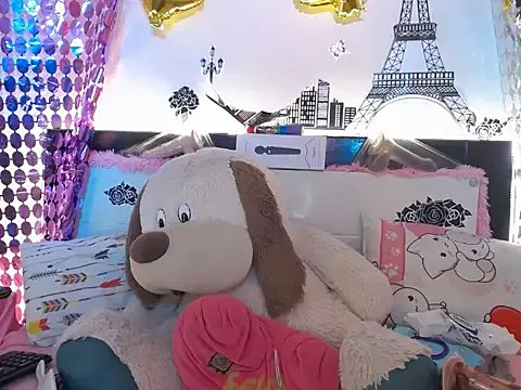 Nicol_V on StripChat