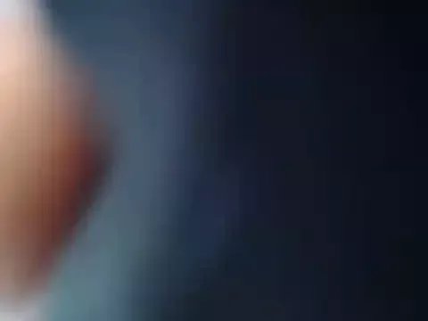 Nicol_V on StripChat