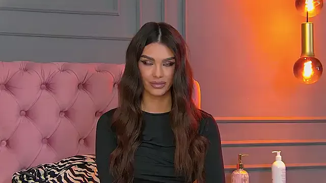 Offline Nicole_Diva on StripChat