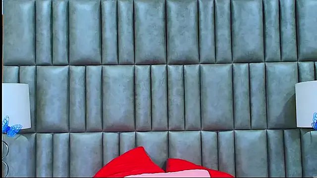 NicoleEsposito on StripChat