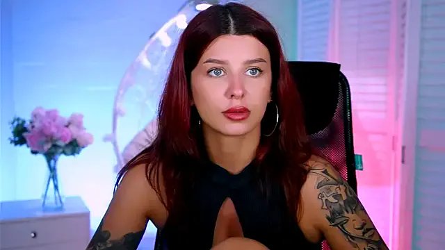 NicoleMun on StripChat