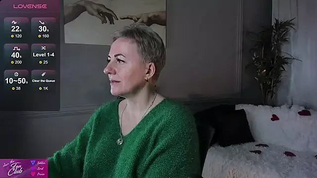 Nika_Smit on StripChat