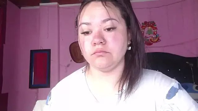 NikkiRous_ on StripChat