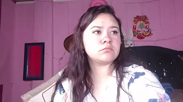 NikkiRous_ on StripChat