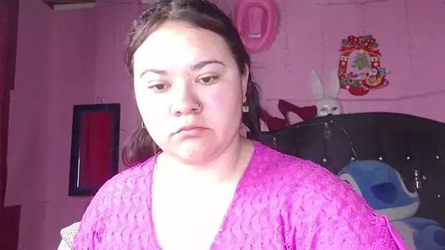 NikkiRous_ on StripChat