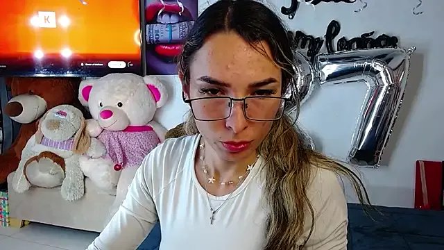 Niky_777 on StripChat