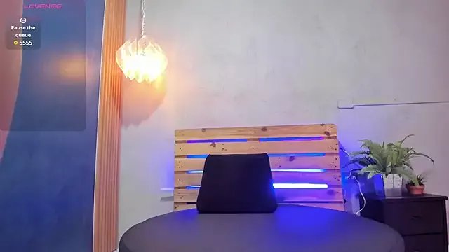 niky_doll_ on StripChat