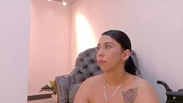 niky_smit on StripChat