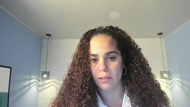 ninna_curly on StripChat 