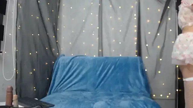 Niuk_mei on StripChat