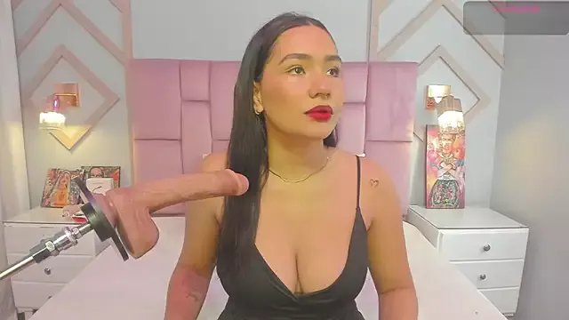 noa_moon on StripChat